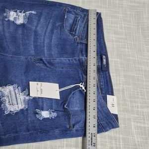 Blue Savvy Denim Short Size 22